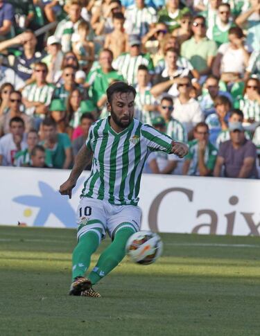 Boudebouz y el 10 en el Betis: de puerta grande o de enfermería