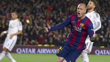 Mathieu deja el fútbol tras lesionarse de gravedad