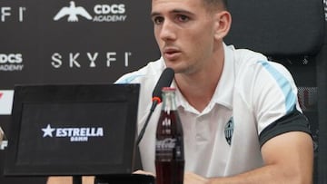 Agustín Sienra.