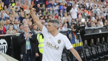 Claudio López, en el partido del Centenario del Valencia.
