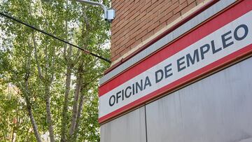Una oficina de servicio público de empleo, a 2 de agosto de 2022, en Madrid (España). El número de parados registrados en las oficinas de los servicios públicos de empleo (antiguo Inem) aumentó en 3.230 personas en julio, un 0,1% más que en junio, aunque se mantiene por debajo de los 2,9 millones de parados. En comparación con los datos de julio de 2021, el paro se ha reducido en 532.683 personas, la mayor caída interanual.
02 AGOSTO 2022;PARO;EMPLEO;JULIO;AUMENTA;VERANO;PARADOS;DESEMPLEO
Jesús Hellín / Europa Press
02/08/2022