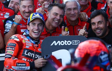 Celebración del piloto español, Marc Márquez, tras proclamarse campeón del Gran Premio Hungría de MotoGP.