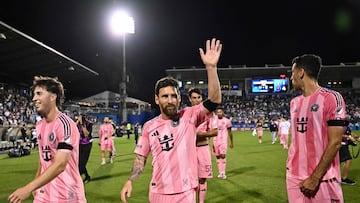 MONTREAL, QUEBEC - JULY 05: Lionel Messi #10 of Inter Miami CF waves to fans after the team's victory in the MLS match between CF Montreal and Inter Miami CF at Saputo Stadium on July 05, 2025 in Montreal, Quebec. Minas Panagiotakis/Getty Images/AFP (Photo by Minas Panagiotakis / GETTY IMAGES NORTH AMERICA / Getty Images via AFP)