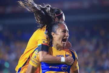 Los goles de las ganadoras llegaron de la mano de la sudafricana Thembi Kgatlana y las mexicanas Stephany Mayor y Nayeli Rangel.