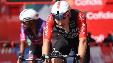 Cycling - Vuelta a Espana - Stage 6 - Olot to Pal - Olot, Andorra - August 28, 2025 Arkea - B&B Hotels' Raul Garcia Pierna crosses the line at the end of stage 6 REUTERS/Bruna Casas