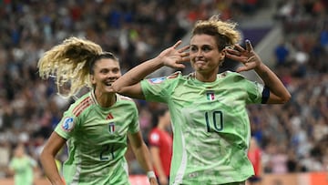 Italy's forward #10 Cristiana Girelli celebrates after she scored her team's second goal during the UEFA Women's Euro 2025 quarter-final football match between Norway and Italy at the Stade de Geneve in Geneva, on July 16, 2025. Italy won 2-1 over Norway. (Photo by SEBASTIEN BOZON / AFP)