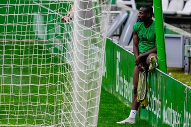 El Racing se vuelve a topar con el problema del gol
