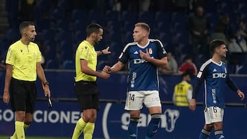 19/11/23 PARTIDO 2ª DIVISION
REAL OVIEDO - EIBAR
ALEMAO PIDIENDO EXPLICACIONES AL ARBITRO EL PASADO PARTIDO
