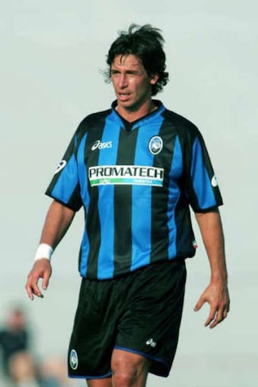 El centrocampista italiano jugó con el equipo de Bérgamo en 2004. Disputó 16 partidos y marcó 2 goles. 