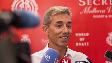 PALMA DE MALLORCA , 18/07/2025.- El consejero delegado de Negocio del Mallorca, Alfonso Díaz, atiende a la prensa en la presentación de los jugadores Pablo Torre y Lucas Bergström como nuevos fichajes del equipo balear. EFE/CATI CLADERA
