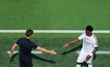 Xabi se agarra a Mbappé