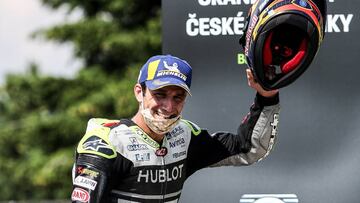 Zarco en el podio de Brno.