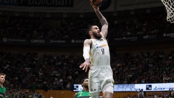 Vincent Poirier durante el Joventut-Real Madrid de la Liga Endesa.