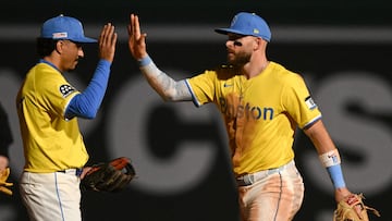 Red Sox sobreviven al intento de remontada de los Yankees