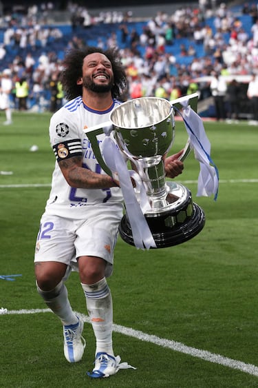 Marcelo cuenta con seis Ligas españolas ganadas con el Real Madrid: 2007, 2008, 2012, 2017, 2020 y 2022 (en la foto). 