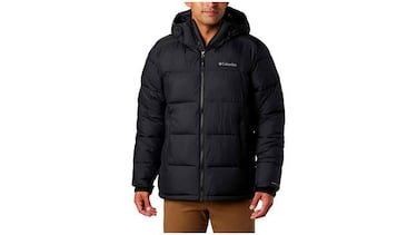 Este abrigo Columbia para hombre tiene un 35% de descuento y 4,8 estrellas en Amazon