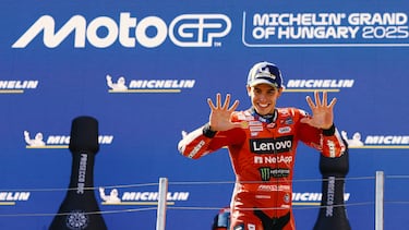 Marc Márquez en el podio del Gran Premio Hungría de MotoGP.