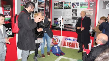 Petón, con los padres de Nacho Barberá.