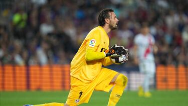 Dimitrievski, durante el partido del Camp Nou.