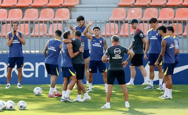 El grupo durante el entrenamiento. 