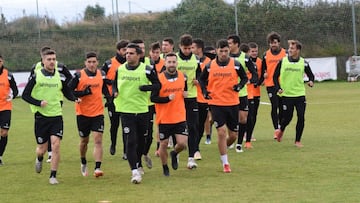 La plantilla del Zamora se entrena antes de la cita ante la Real.