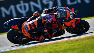 Binder gana en tres carreras y se pone al nivel de Lorenzo