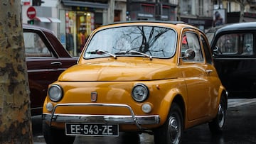 Coche amarillo