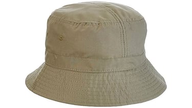 Los gorros de pescador no pasan de moda: seis modelos de Adidas, Vans, Jordan y más