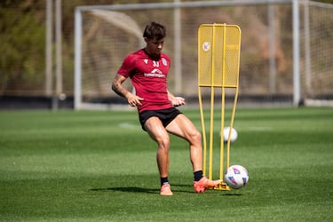 El Almería traspasa a Arnau Solà al FC Arouca
