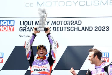 Jorge Martín en el podio del Gran Premio de Alemania de Moto GP en el circuito de Sachsenring.