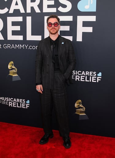Cian Ducrot posa en la alfombra roja de los Grammys 2025 en ell Crypto.com Arena situado en la ciudad de Los Ángeles, en California.