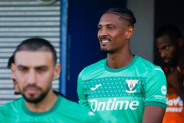 A Haller le bastan tres minutos