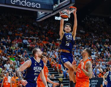 El UCAM Murcia se lleva el primer asalto