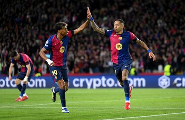 Un Raphinha en estado de gracia y volvió a dejar una espectacular definición para anotar el 3-1 de su equipo.