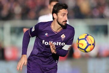 Coincidió con Pinilla en:
Cagliari en la temporada 2011 - 2012.