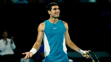 Gesto del tenista español durante el duelo de cuartos de final del Open de Australia 2025.