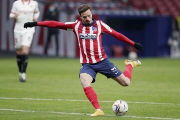 El ilicitano debutó el 8 de marzo de 2012 sustituyendo a Koke contra el Besiktas y desde entonces, tras su cesión al Rayo en la temporada 2013-14, ha sido año tras año clave para Simeone. Este curso no pasa por su mejor momento de forma, pero lleva siete temporadas siendo importantísimo en su esquema, las cinco últimas con más de 45 partidos y más de cinco goles en cada una de ellas. Para el recuerdo tiene goles de bellísima factura como ante el Bayern en las semifinales de la Champions o contra el Real Madrid de chilena. Un futbolista que, aunque estos últimos años ha tenido un retroceso con balón, siempre ha dejado todo sobre el campo, poniendo su salud y su riñón en juego por el equipo. A sus 26 años suma 325 partidos, el 23º que más en la historia del club, y si continúa a este ritmo, dentro de poco estará rondando lo más alto.