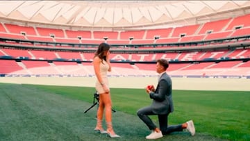 Llorente estalló el termómetro de romanticismo: esto regaló a su novia tras la petición de boda