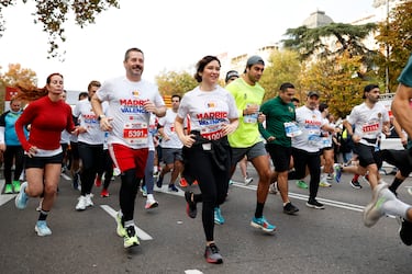 La presidenta de la Comunidad de Madrid, Isabel Díaz Ayuso, se animó a correr un tramo de la carrera Madrid corre por Valencia.