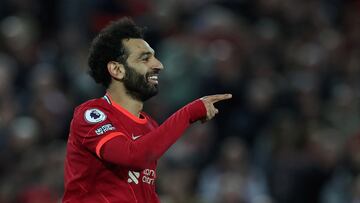FILE PHOTO: Soccer Football - Premier League - Liverpool v Manchester United - Anfield, Liverpool, Britain - April 19, 2022 Liverpool's Mohamed Salah celebrates scoring their fourth goal REUTERS/Phil Noble EDITORIAL USE ONLY. No use with unauthorized audio, video, data, fixture lists, club/league logos or 'live' services. Online in-match use limited to 75 images, no video emulation. No use in betting, games or single club /league/player publications. Please contact your account representative for further details./File Photo