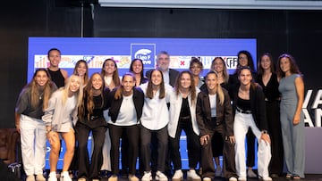 02/09/2025 PRESENTACION LIGA F FUTBOL FEMENINO
FOTO DE FAMILIA