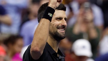 Novak Djokovic celebra su victoria contra Jan-Lennard Struff en el US Open.