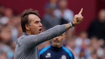 Soccer Football - Premier League - West Ham United v Chelsea - London Stadium, London, Britain - September 21, 2024 West Ham United manager Julen Lopetegui reacts Action Images via Reuters/Andrew Couldridge EDITORIAL USE ONLY. NO USE WITH UNAUTHORIZED AUDIO, VIDEO, DATA, FIXTURE LISTS, CLUB/LEAGUE LOGOS OR 'LIVE' SERVICES. ONLINE IN-MATCH USE LIMITED TO 120 IMAGES, NO VIDEO EMULATION. NO USE IN BETTING, GAMES OR SINGLE CLUB/LEAGUE/PLAYER PUBLICATIONS. PLEASE CONTACT YOUR ACCOUNT REPRESENTATIVE FOR FURTHER DETAILS..