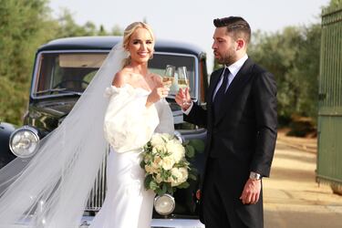 Messi revoluciona Sevilla en la boda de Jordi Alba