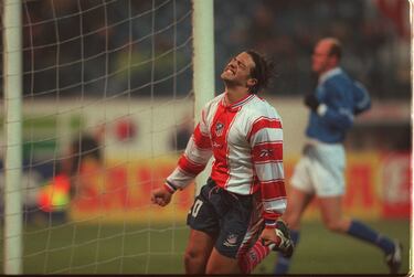 El Petete continuó en el Atleti hasta 2003 y fue importante para el ascenso a Primera del año anterior. Se retiró en 2011 en el River Plate uruguayo, donde ahora juega su hijo Tiziano.