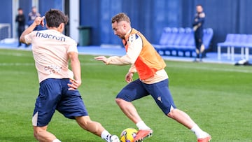 Javier Ontiveros en un entrenamiento en la Ciudad Deportiva Bahía de Cádiz.