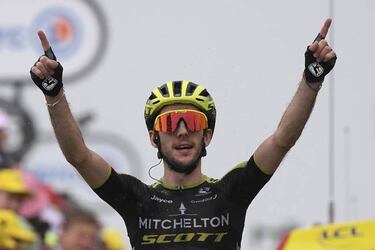 Thibaut Pinot mira al Tour y Mikel Landa, a un imposible