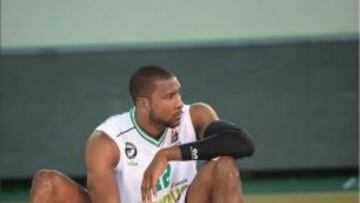 Marcus Slaughter con el Darussafaka.