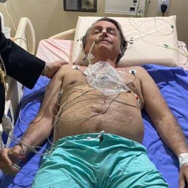 La impactante imagen de Bolsonaro en el hospital que él mismo ha hecho pública