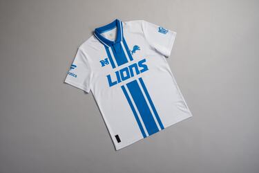 Las camisetas de los equipos de la NFL al estilo clásico del fútbol